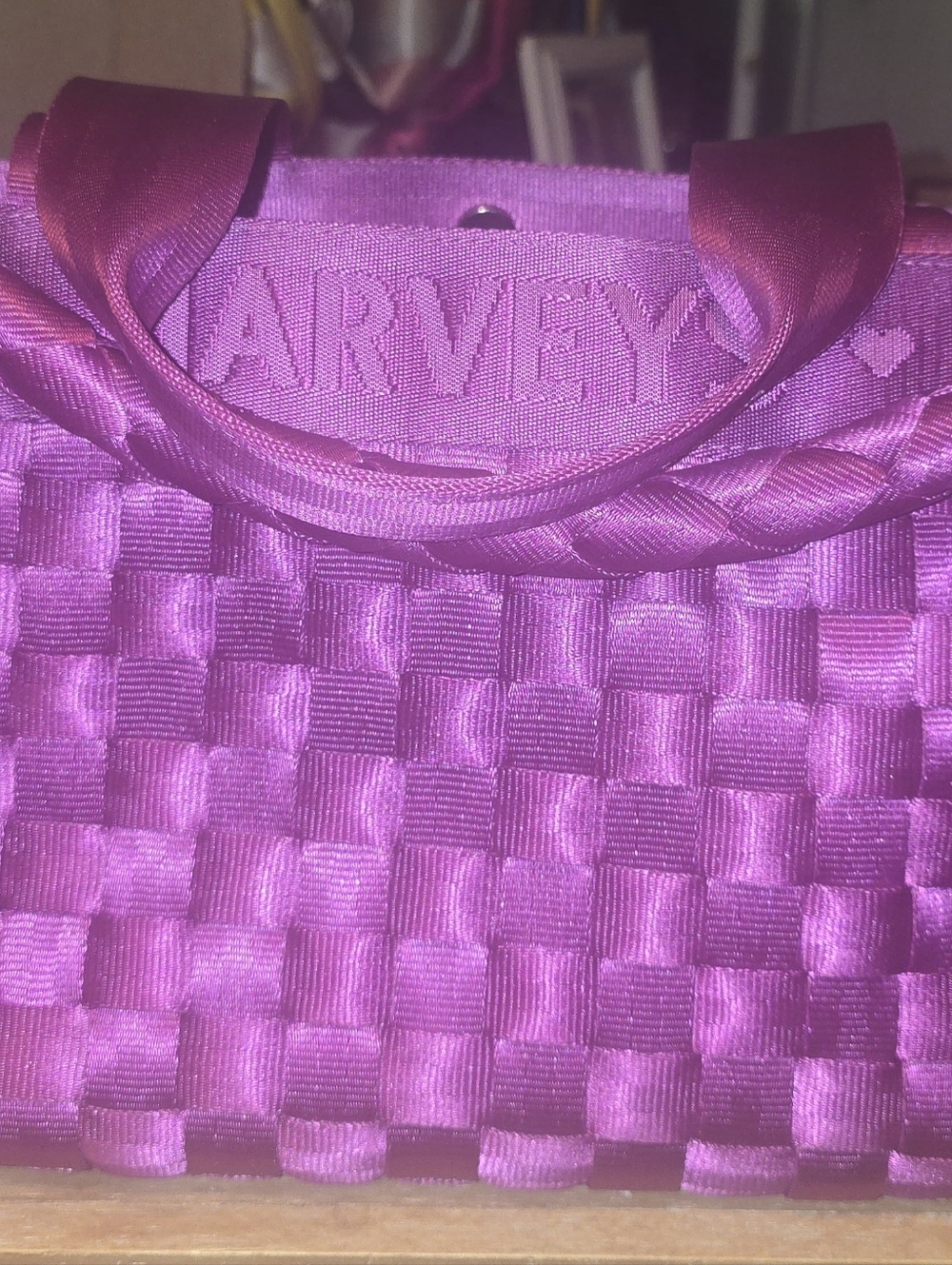 Harvey's Seatbelt Magenta Madison Carryall